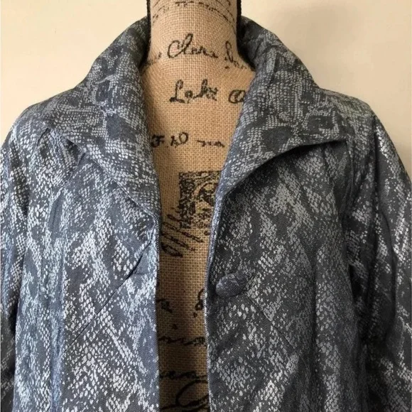 Helena Neiman Marcus buttons front gray& silver w/lace outwear coat dress Size:8